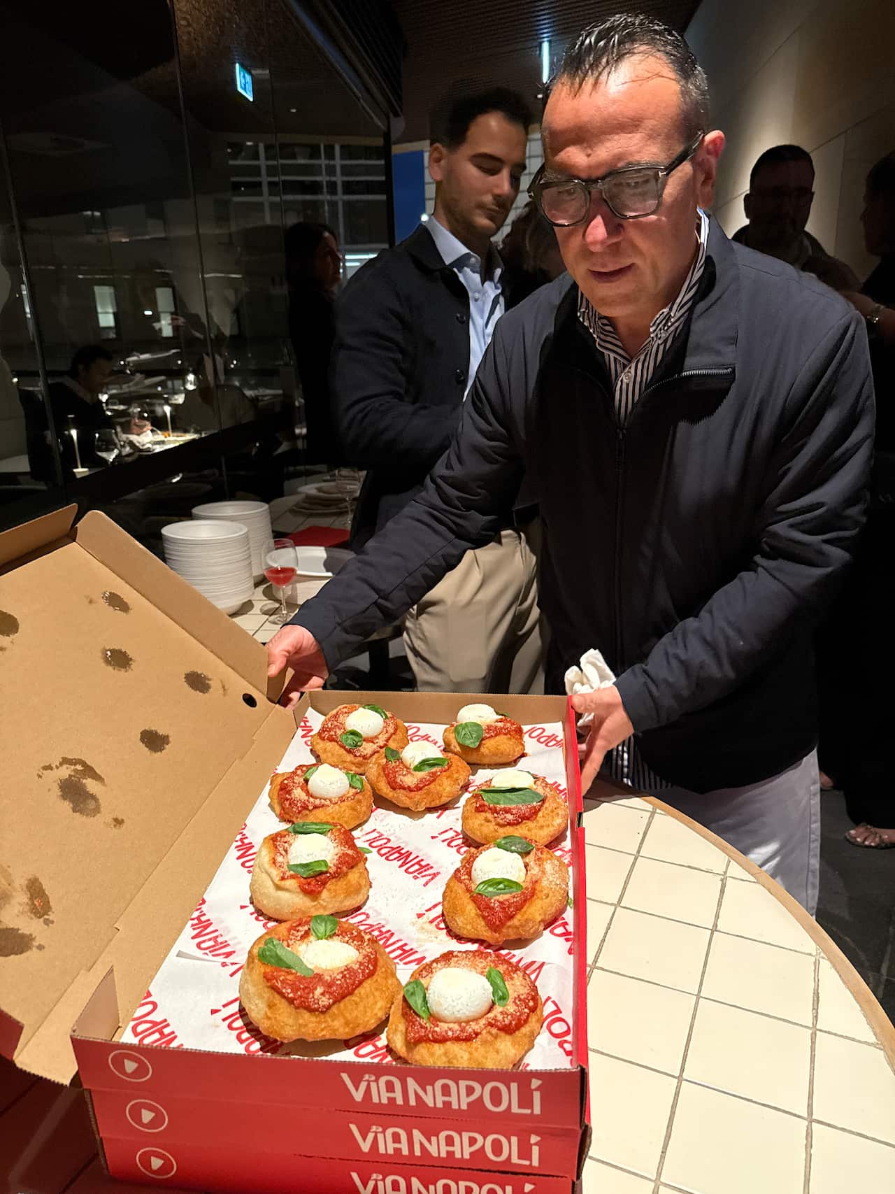 Luigi Esposito from "Via Napoli" with his pizzas montanare.