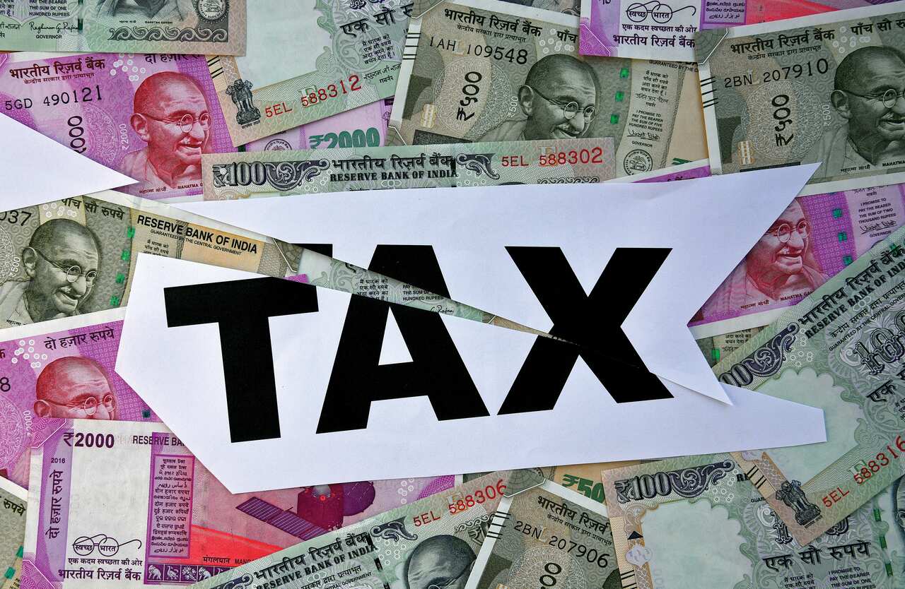 New Rupees Notes & Income Tax, India