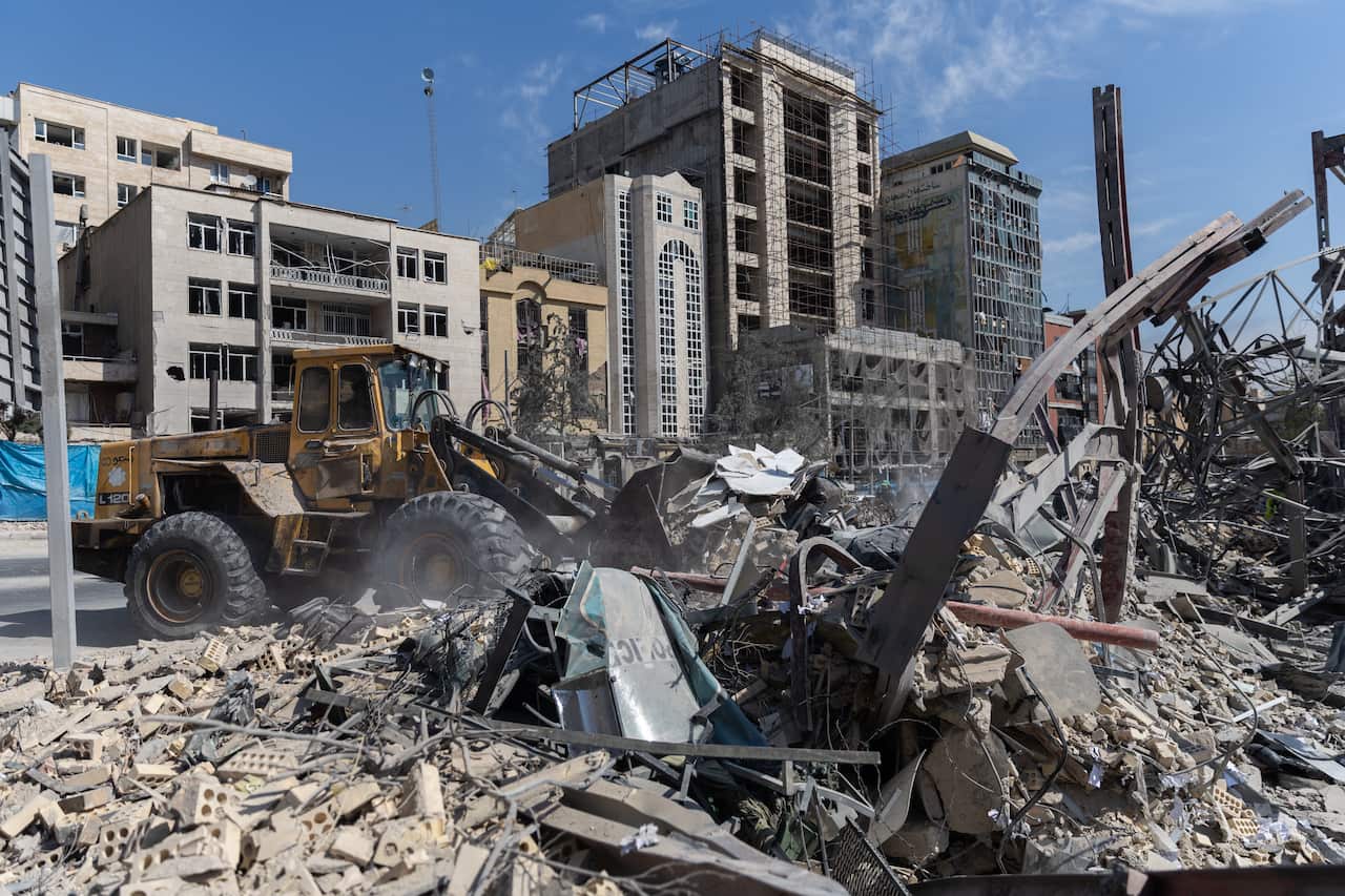 Iran: Attack to police Diplomatic Police Center