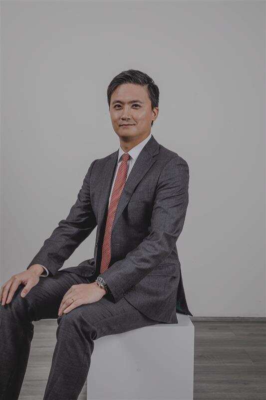 Newton Han,维智律师事务所诉讼及商业部律师。