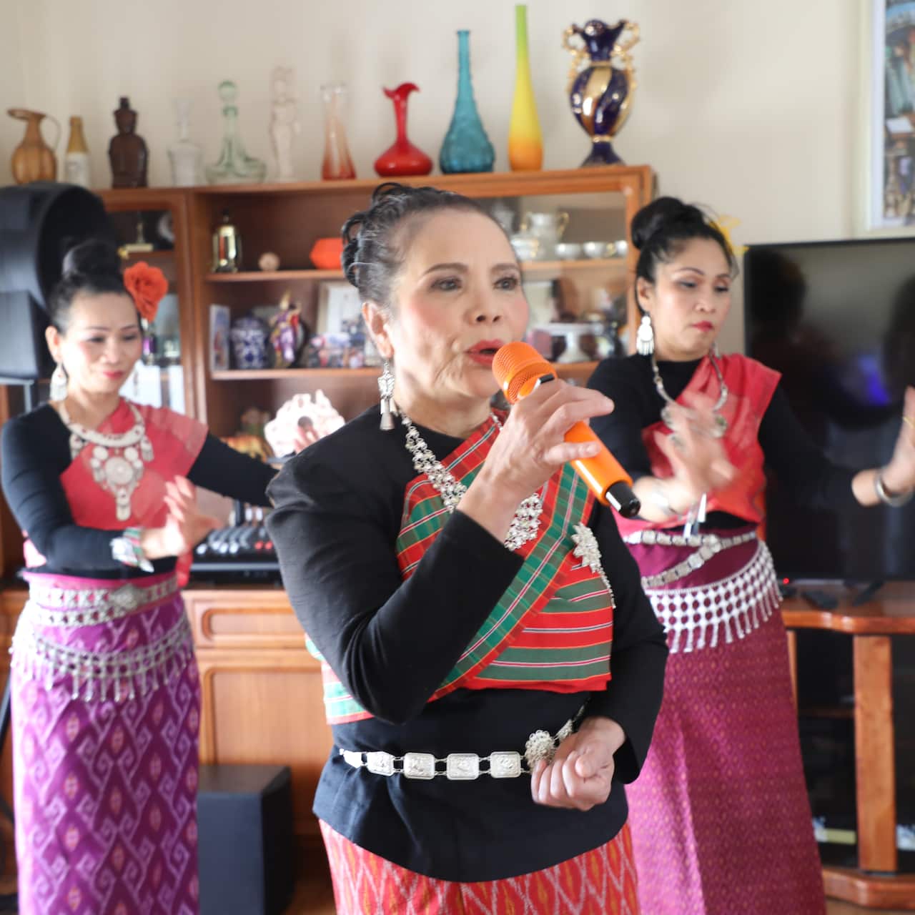 Morlam sing edited.jpg