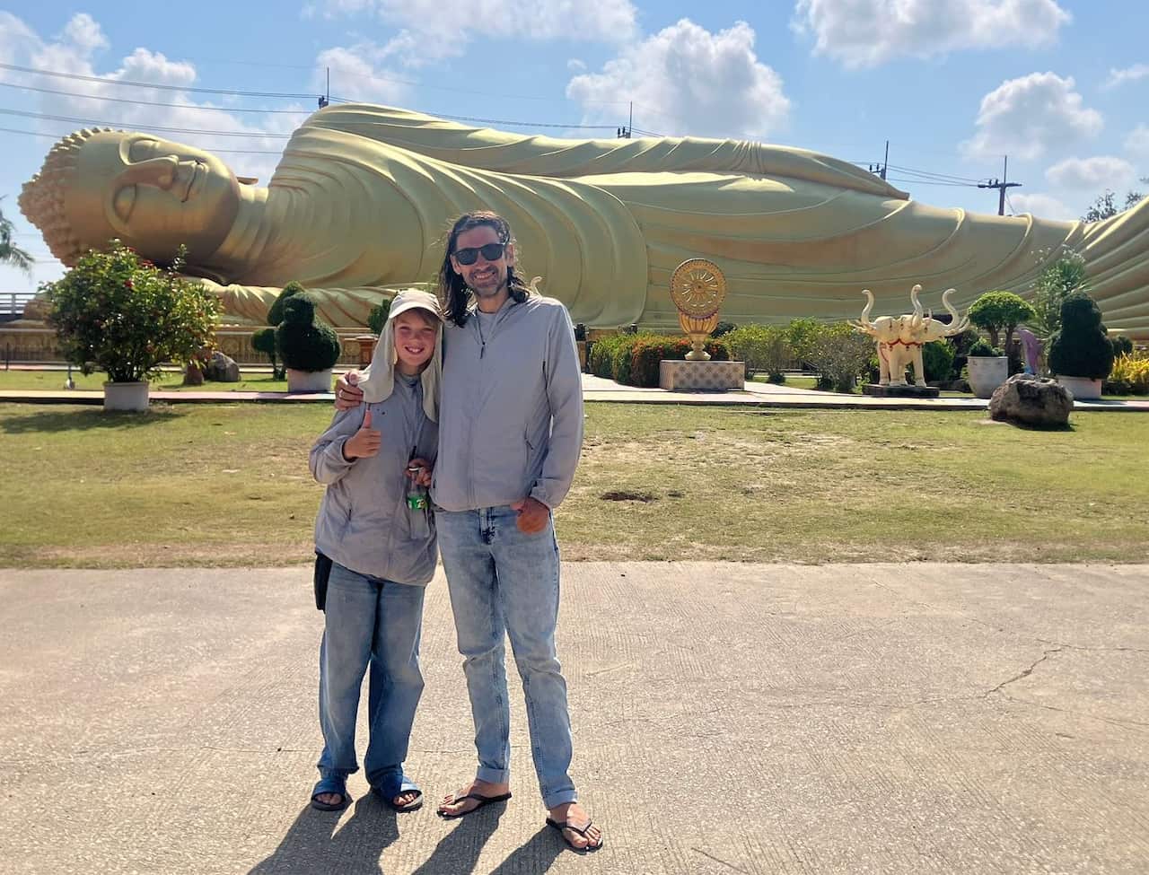 Mario and Leonardo in one of the temples of Chiang Kham.