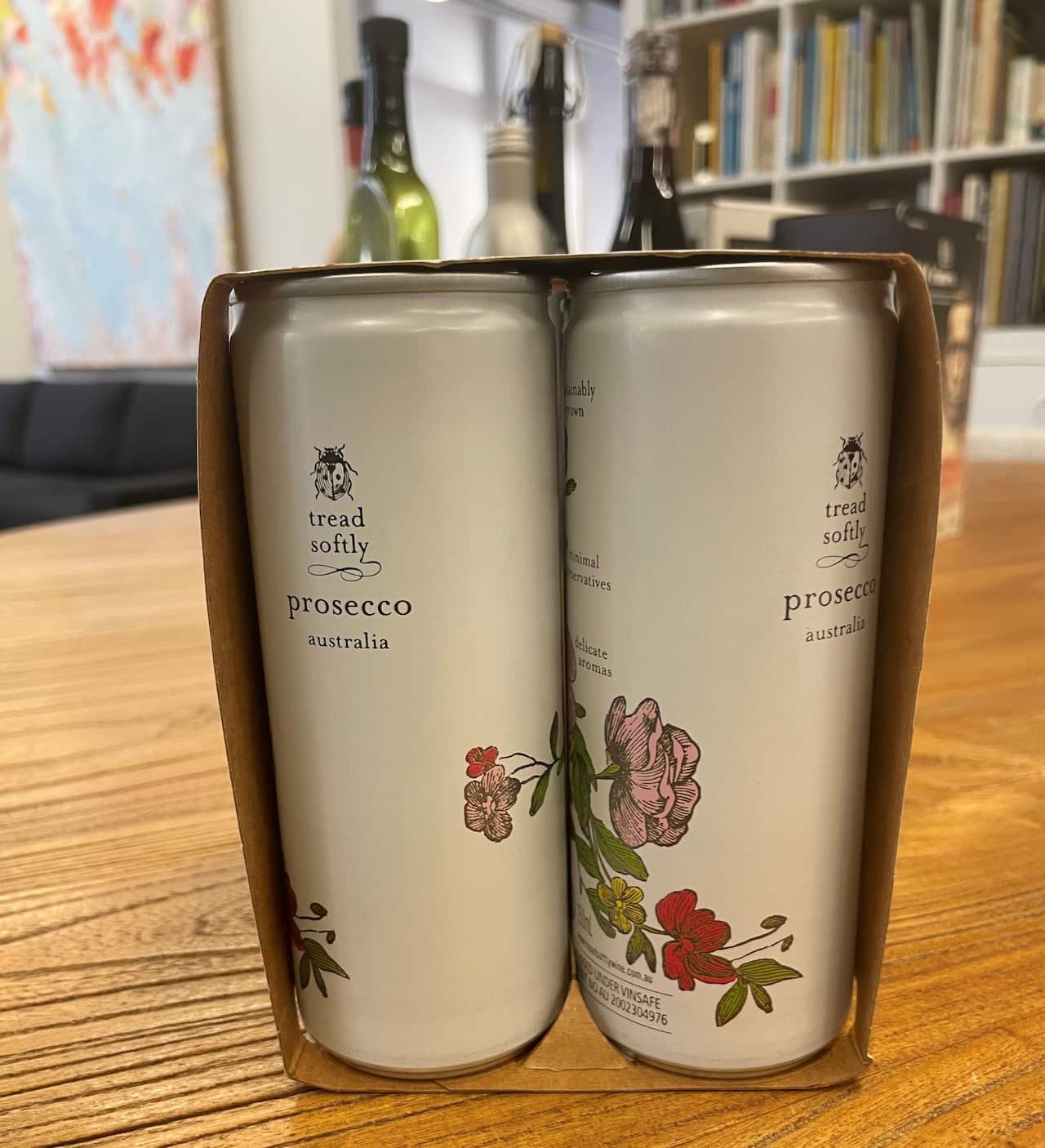 Wine in lightweight cans 