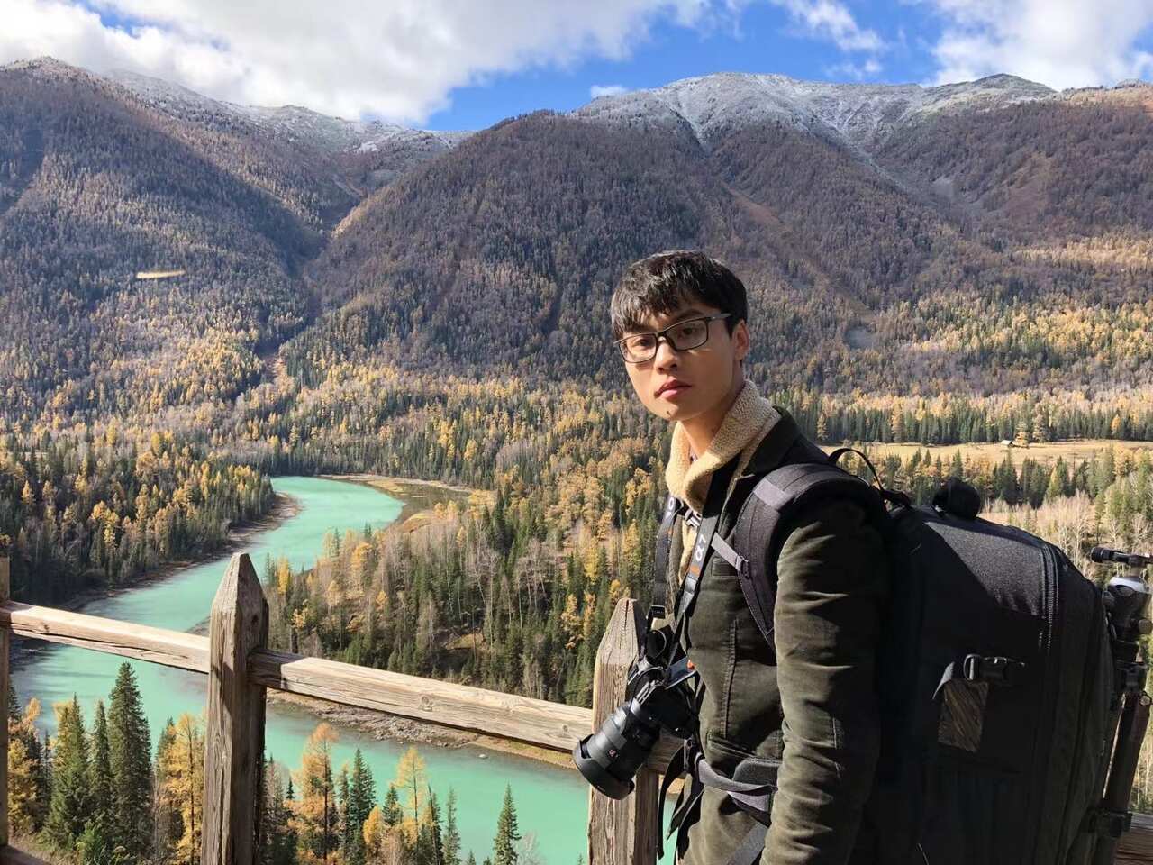 Felix Zeng请了一个月的年假，包括了农历新年和澳大利亚日。