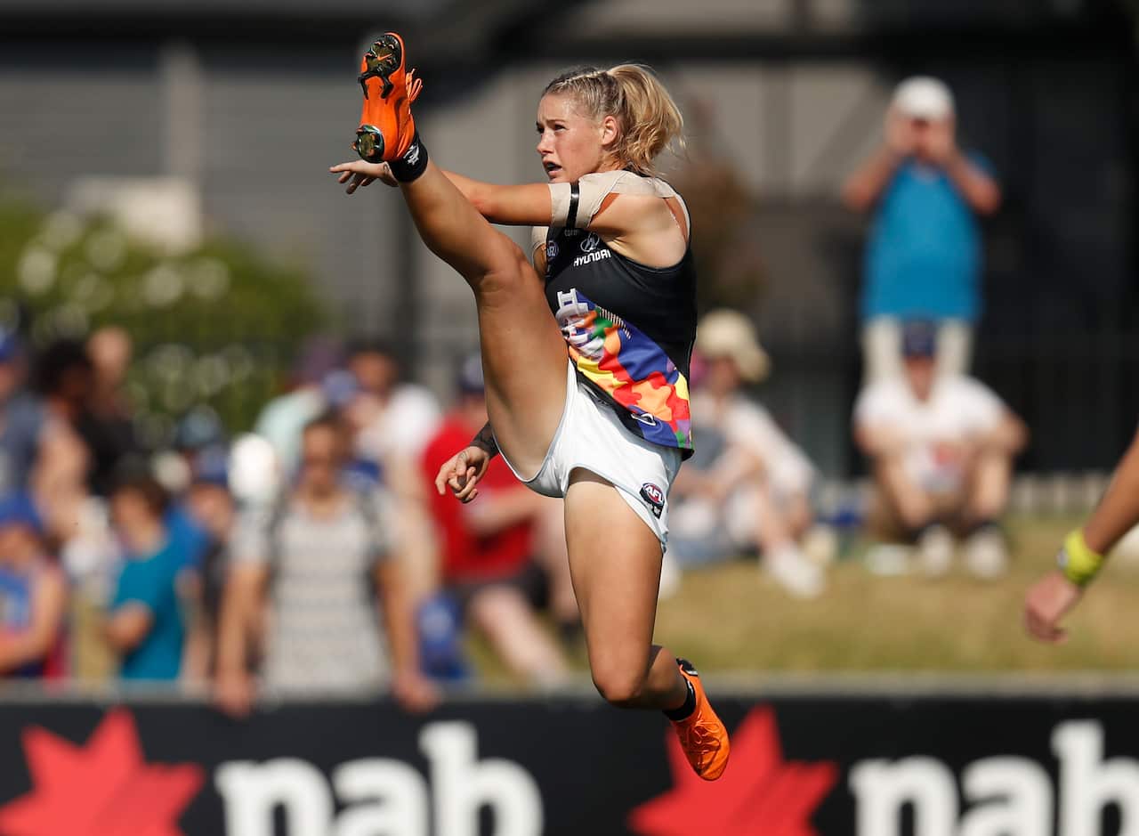 Tayla Harris AFLW Rd 7 - Western Bulldogs v Carlton