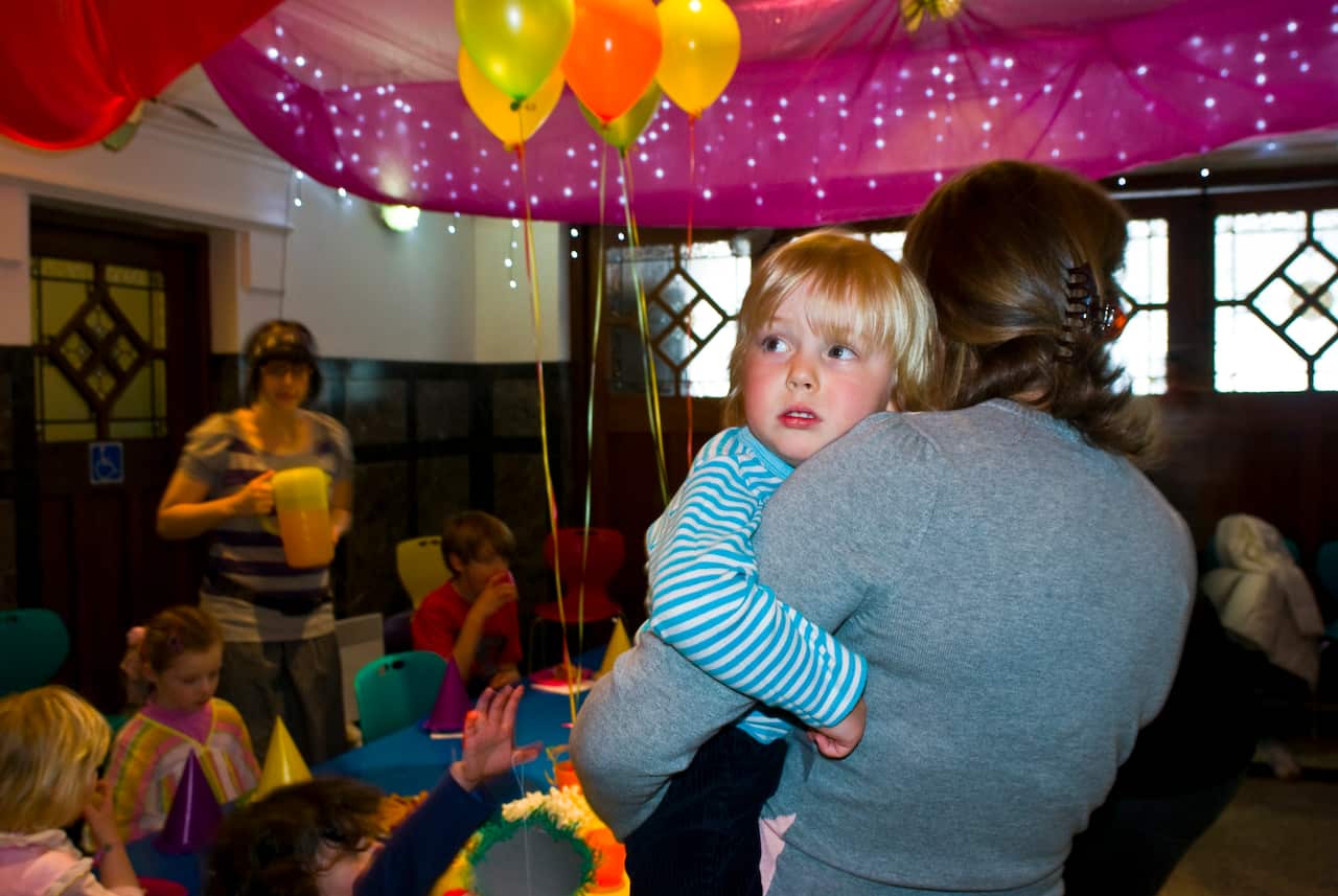 Australia Explained - Party Etiquette