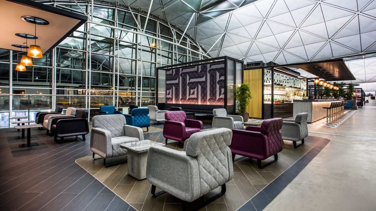 Qantas to reopen its Hong Kong lounge in May 2023
