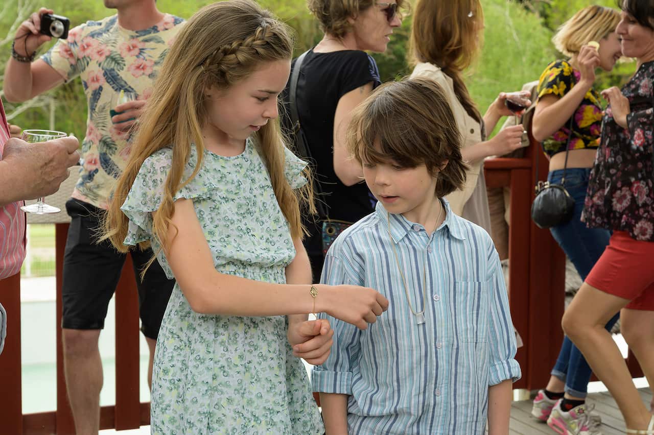 A young giel and a young 
