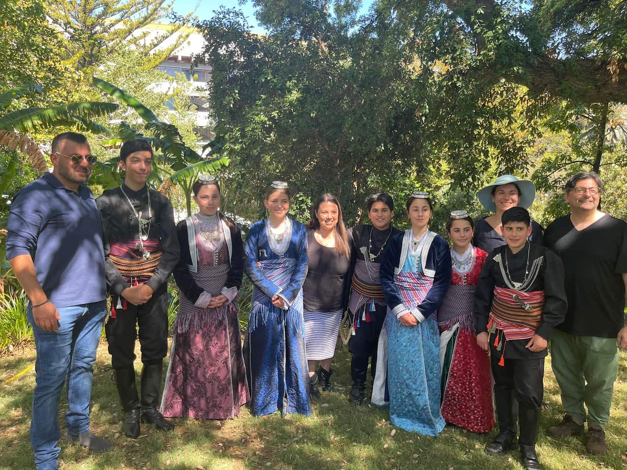 Ποντιακό συγκρότημα.jpg