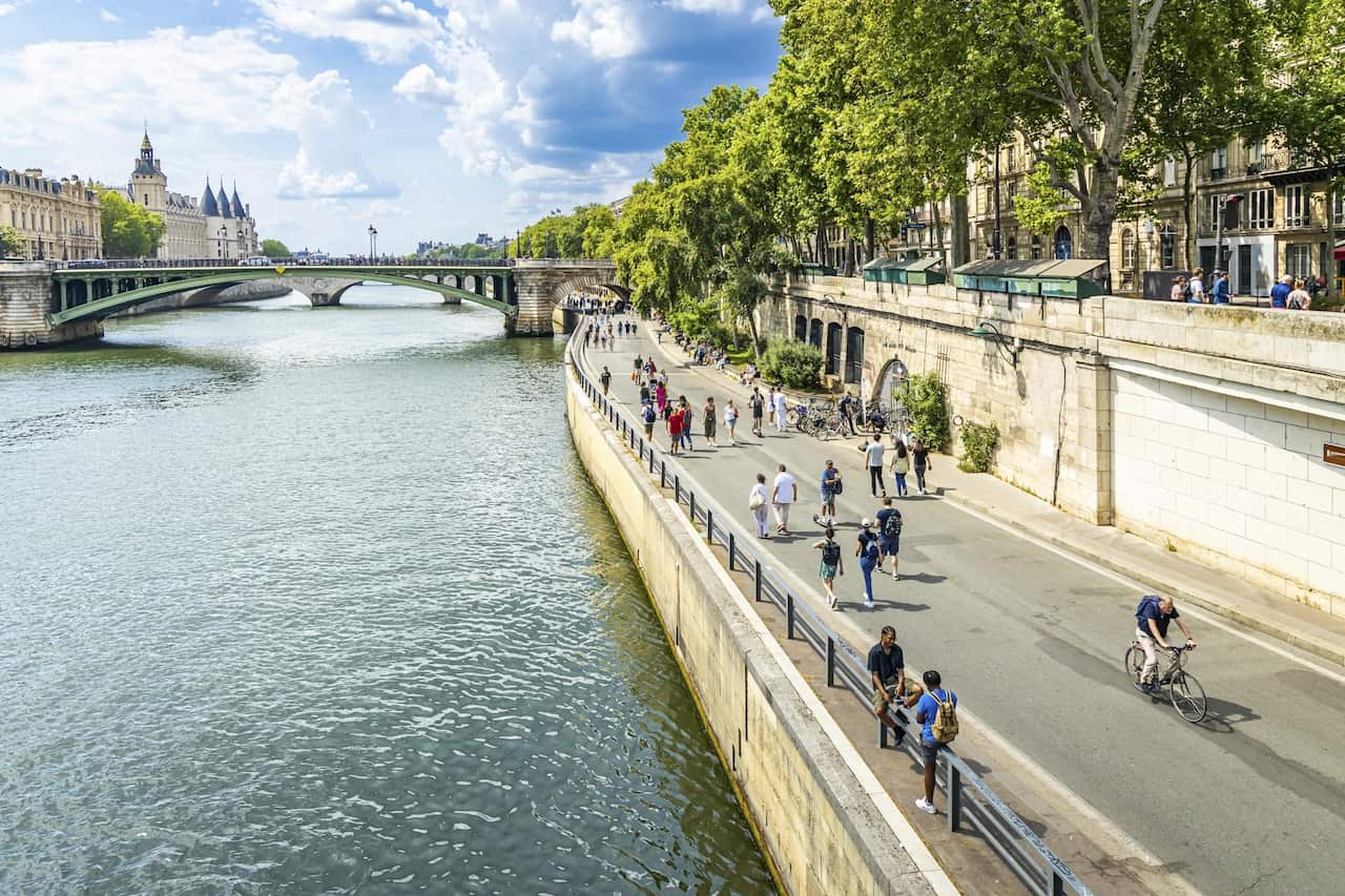 PARIS.jpg