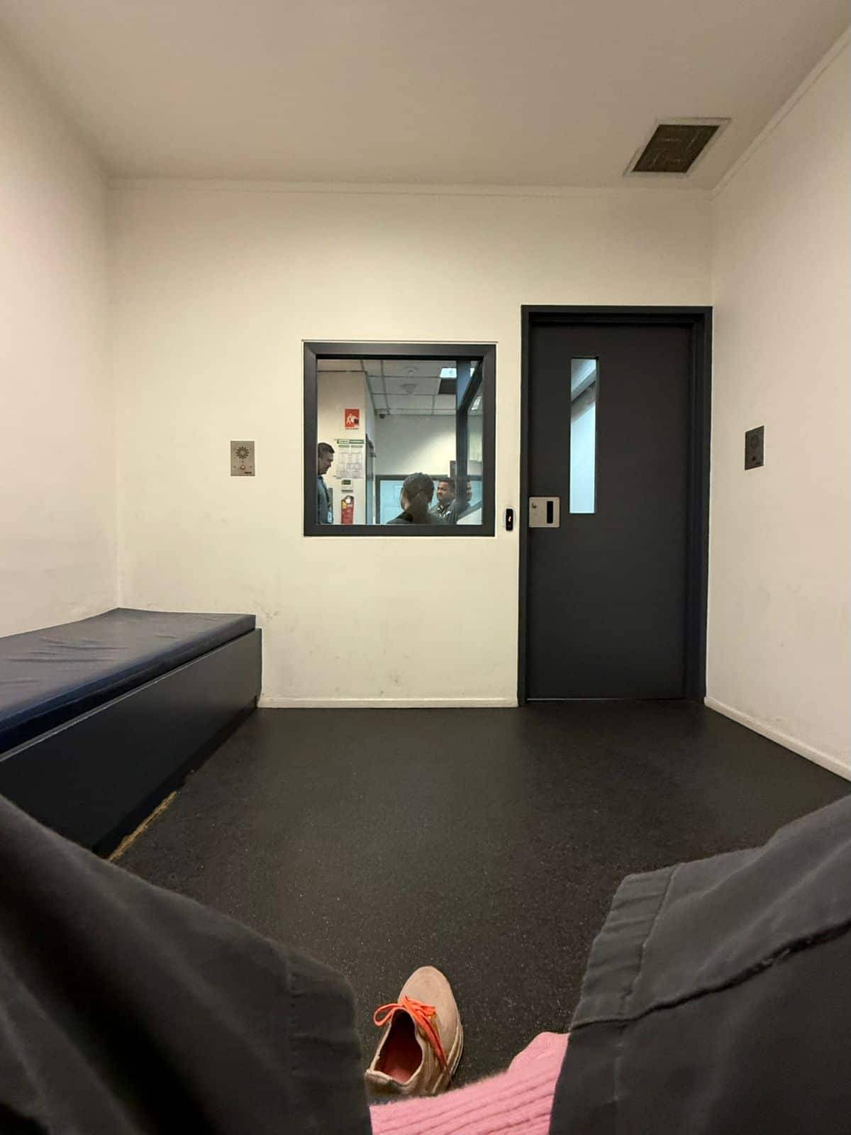 entrevista visto.jpg