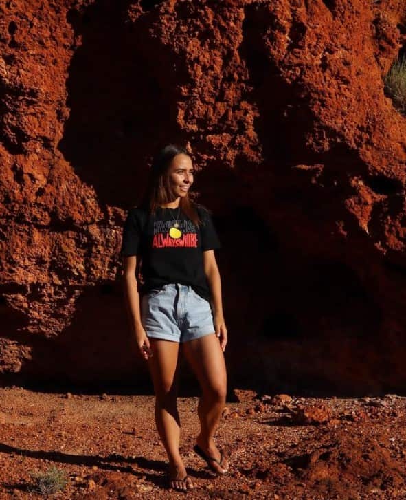 Brooke Blurton 2.jpg