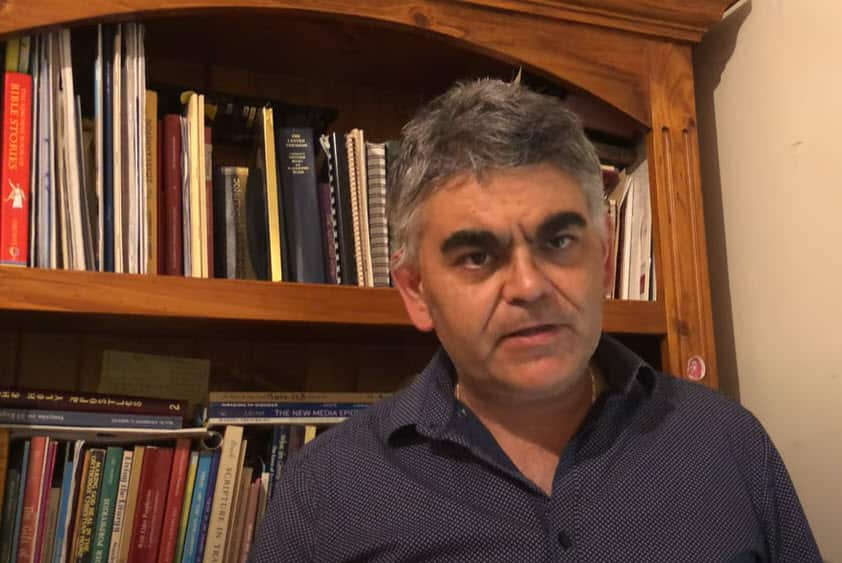 Μπουζίκος Κώστας.jpg