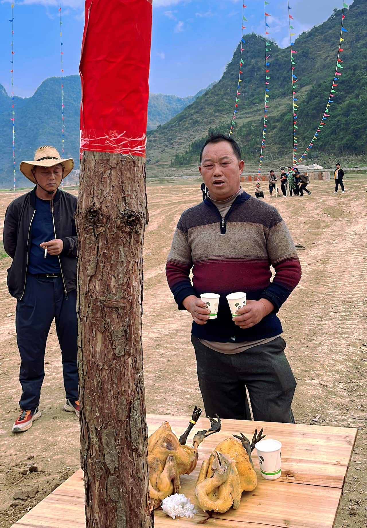 Txi ncej ntxheb ncej ntxhoo (Ntxawm Muas).jpg