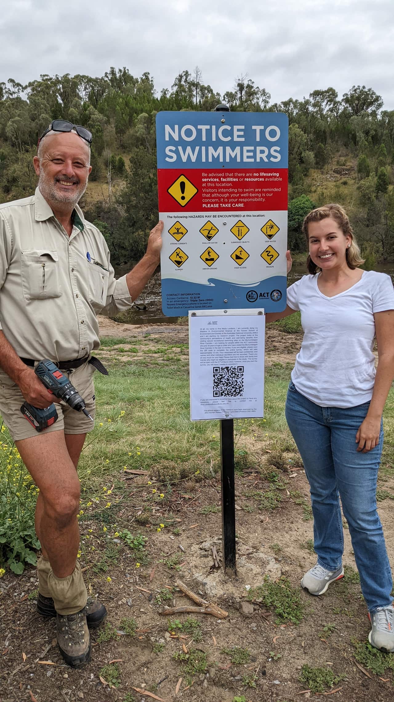 Colombian Environmental engenieer at Casuarina Sands with forest ranger, Darren Roso