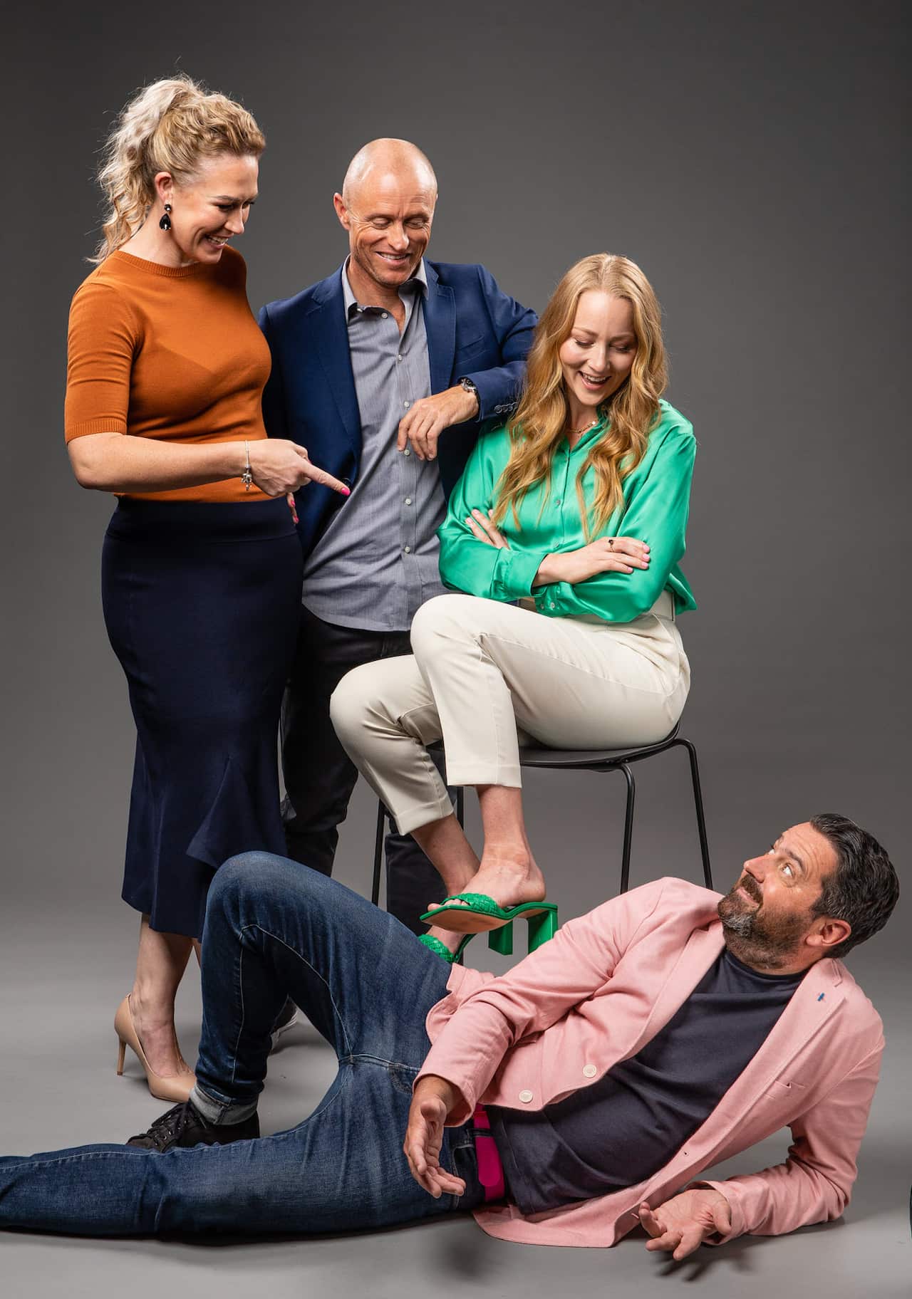 The SBS Cycling commentary and presentation team, Kate Bates, Dave McKenzie, Gracie Elvin and Christophe Mallet.