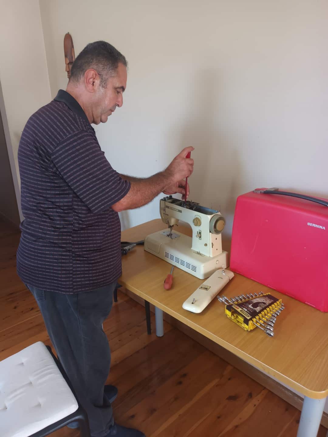 Atheer with sewing machines.JPG