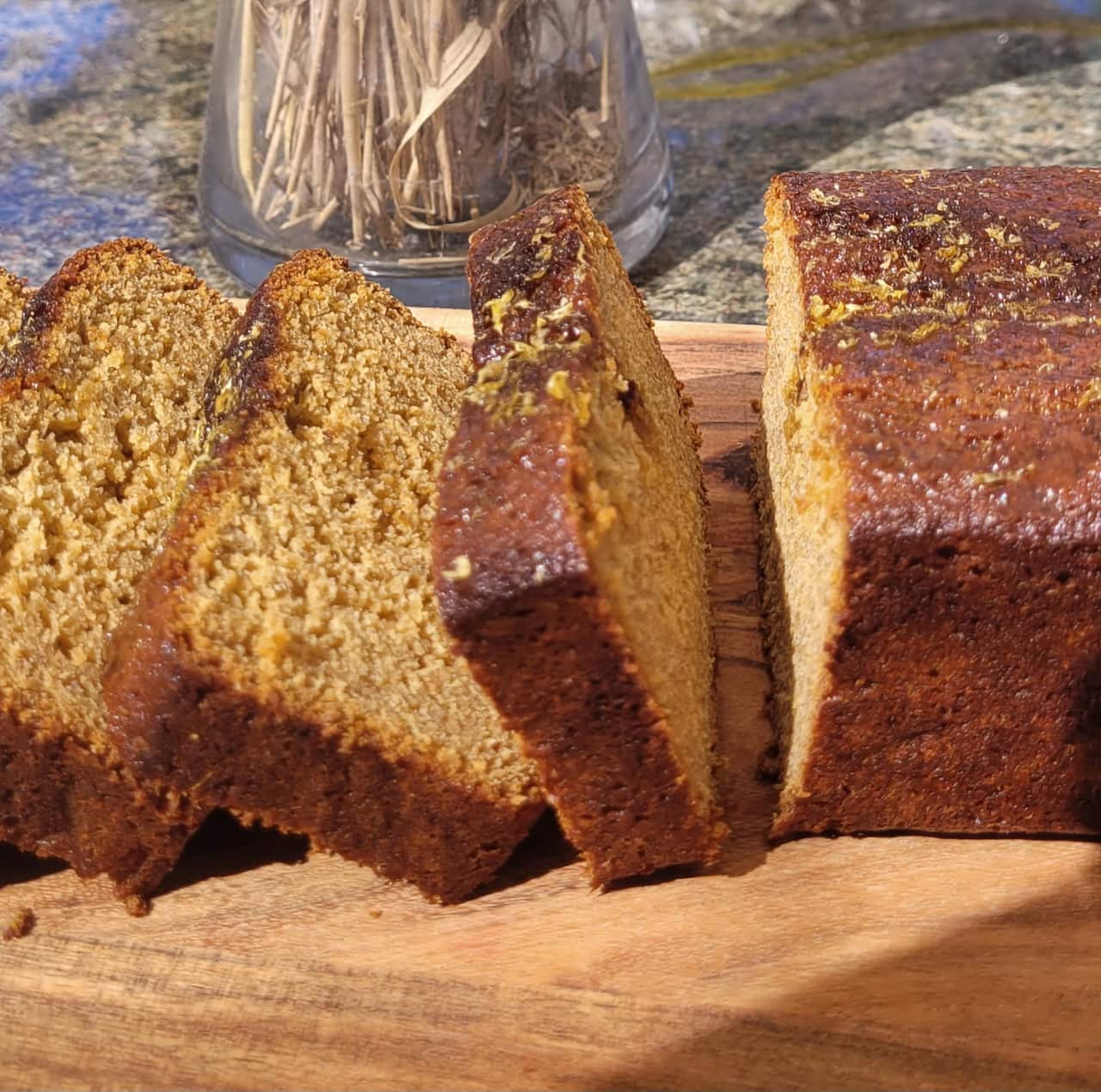 Cake made with native millet (guli or gooli).