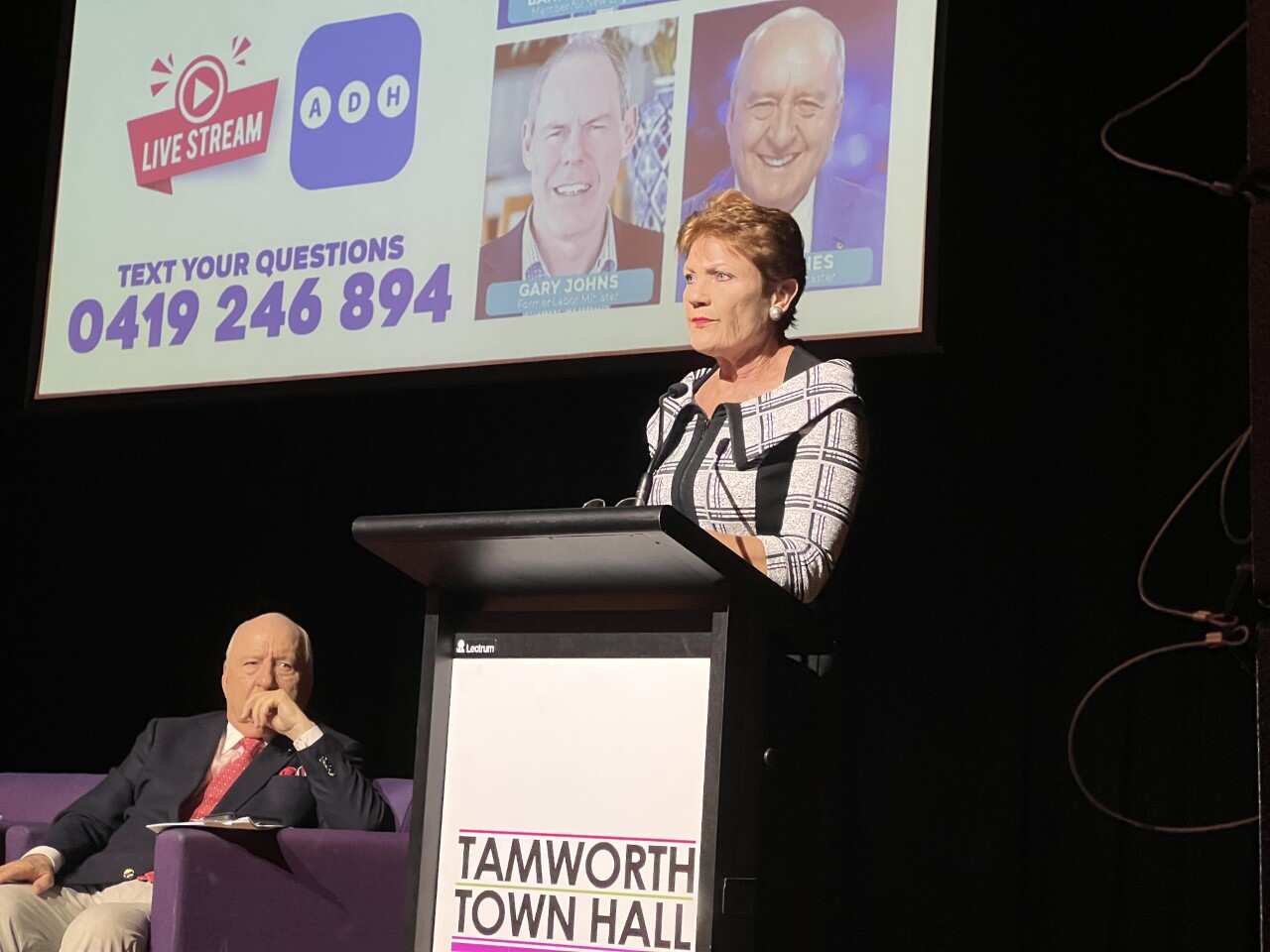 Pauline Hanson at the lecturn. 