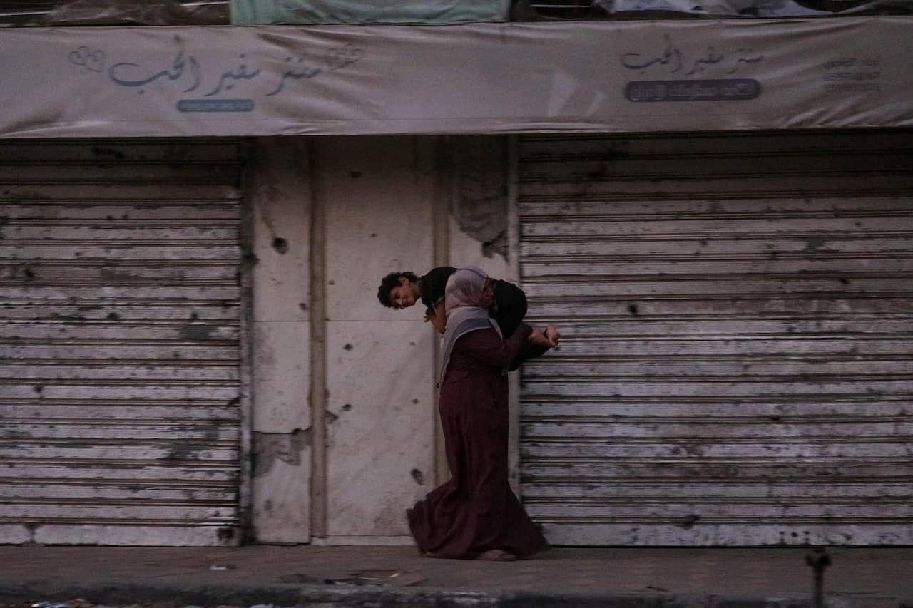 Palestinians flee Gaza City amid Israeli military operation