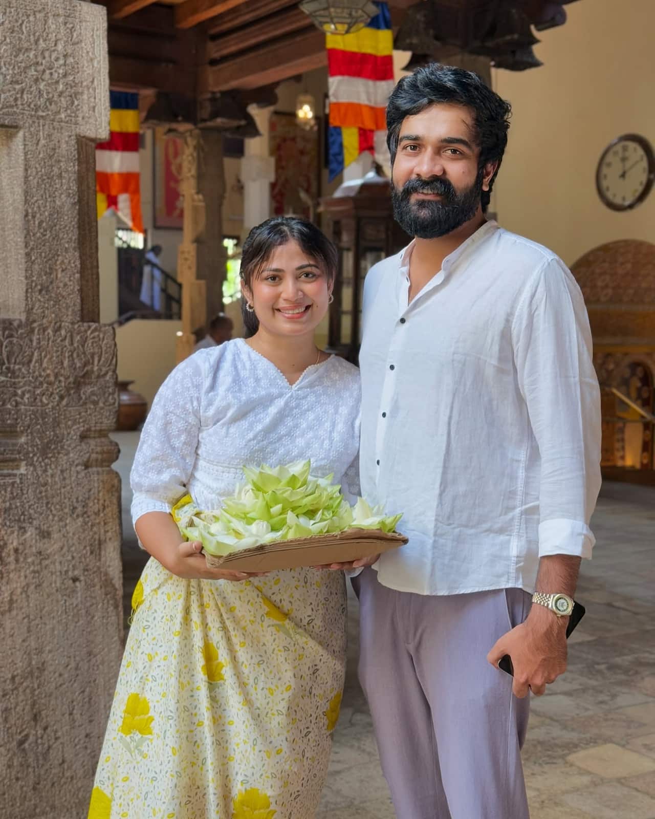 dilushi hansika family.jpg
