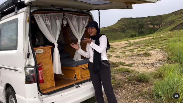 Mimi the campervan girl