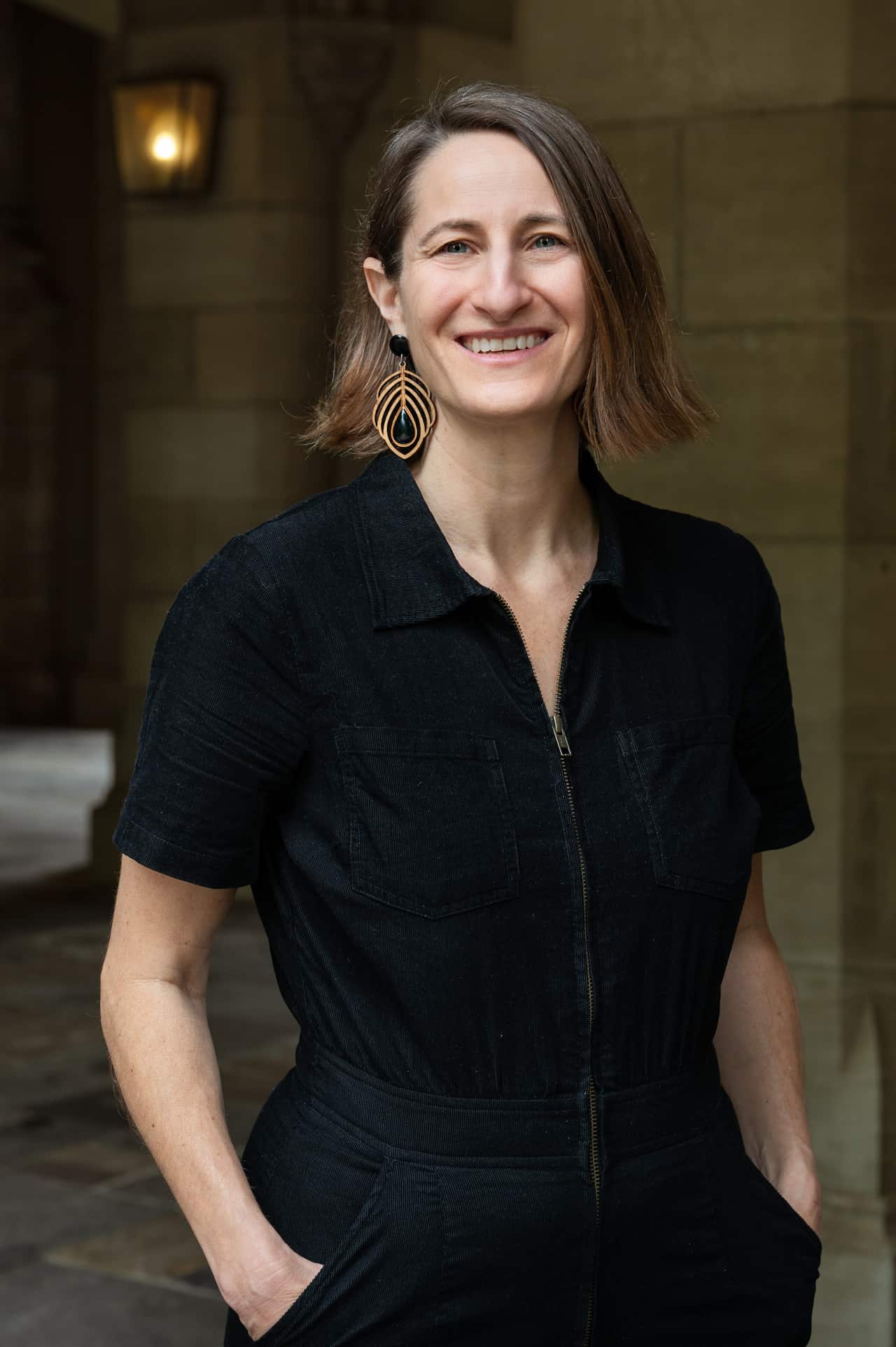 ดร.เชลลี แม็คเลฟ  นักวิชาการด้านสุขภาพทางเพศและอนามัยเจริญพันธุ์ จากสถาบันประชากรและสาธารณสุขโลก มหาวิทยาลัย University of Melbourne  