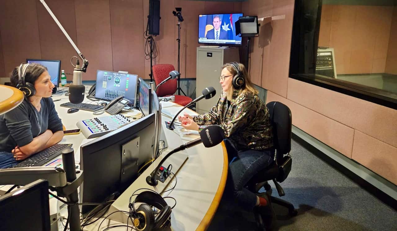 savina negli studi sbs.jpg