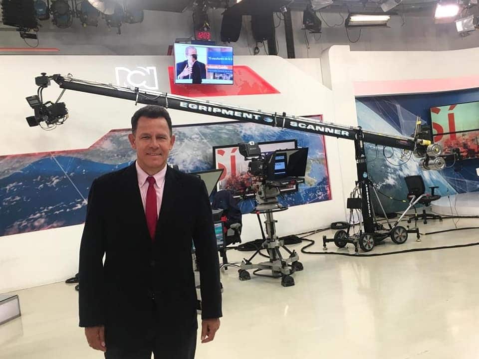 Max Henríquez Daza, Meteorólogo de la Universidad de Ciencias Naturales de Budapest-Hungría, fue presentador de los informes del tiempo y del clima en medios de comunicación de Colombia.