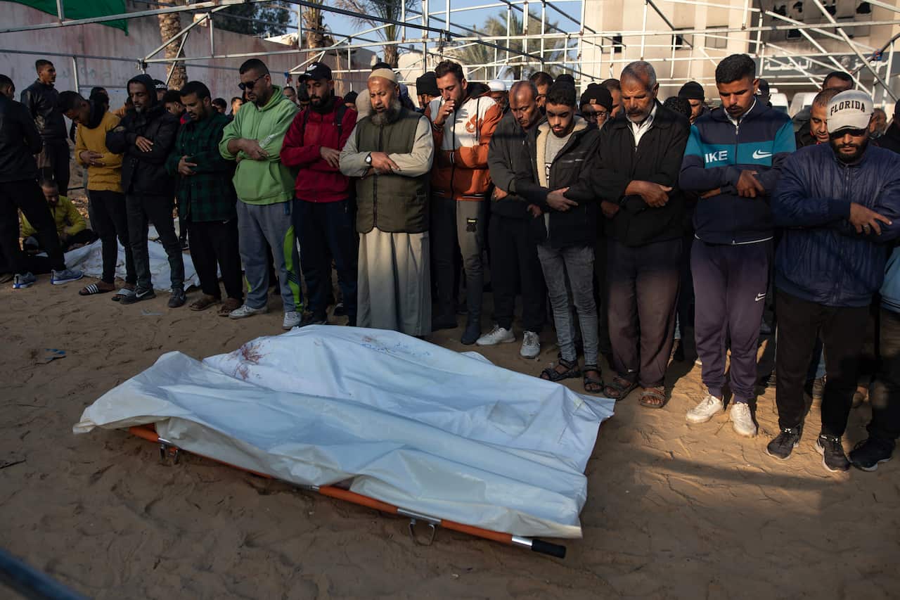 Over a dozen Palestinians killed in an Israeli airstrike in Gaza