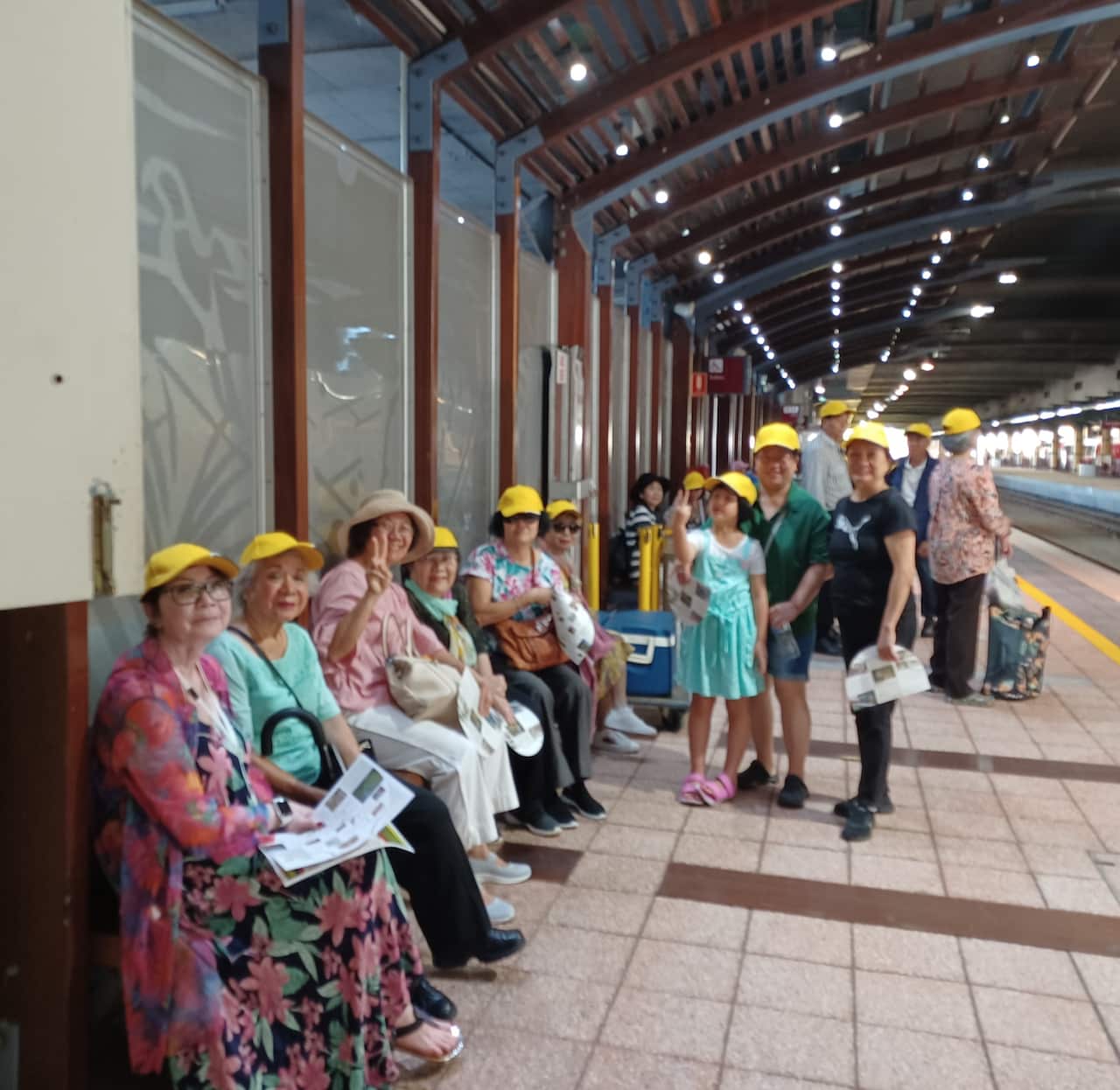 Đón xe lửa Kuranda Scenic Railway.jpg