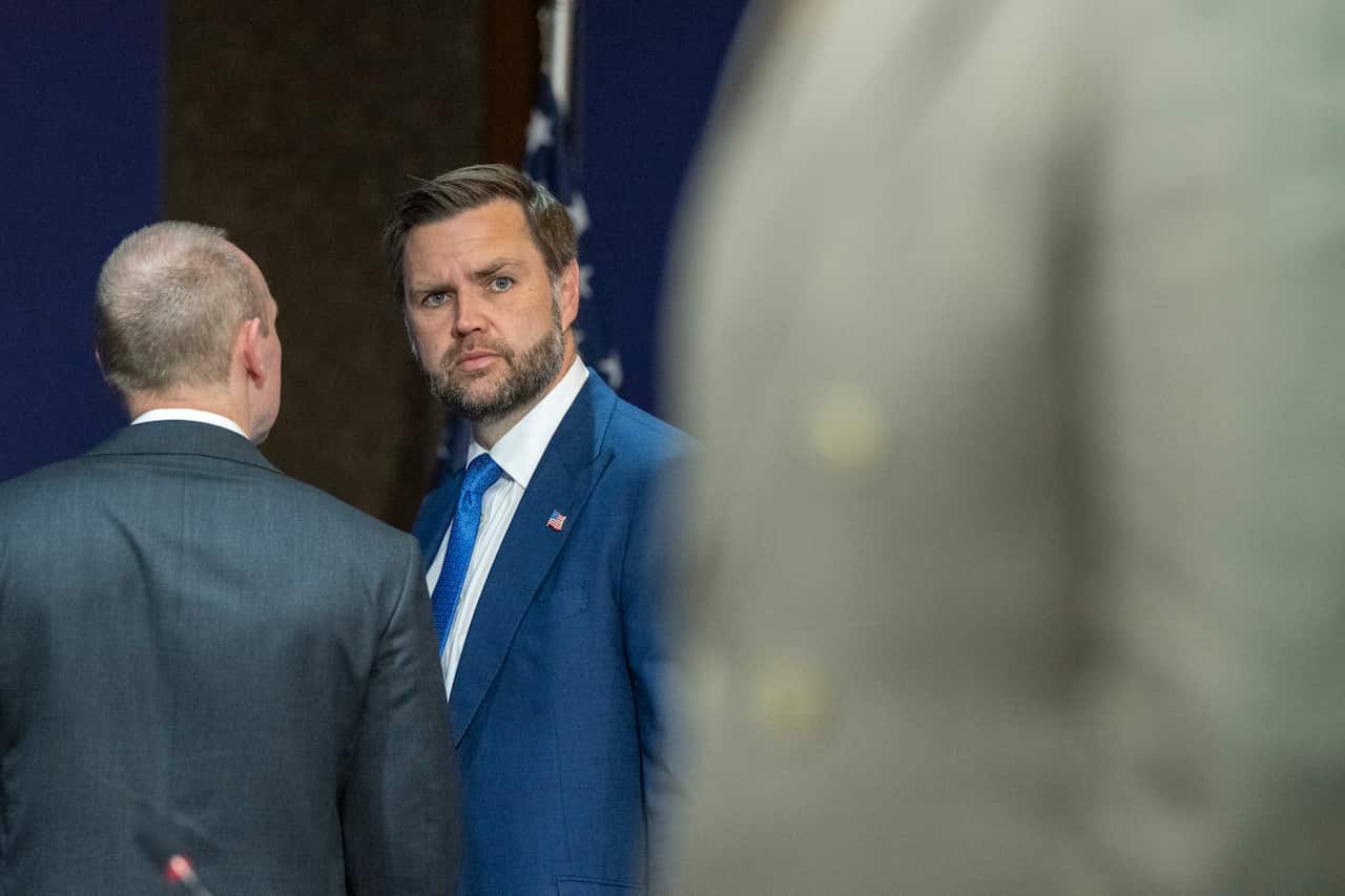 US and Iranian officials meet in Obbuergen for negotiations
