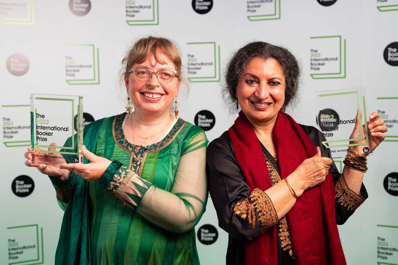 Translator Daisy Rockwell (left) and author Geetanjali Shree (right).