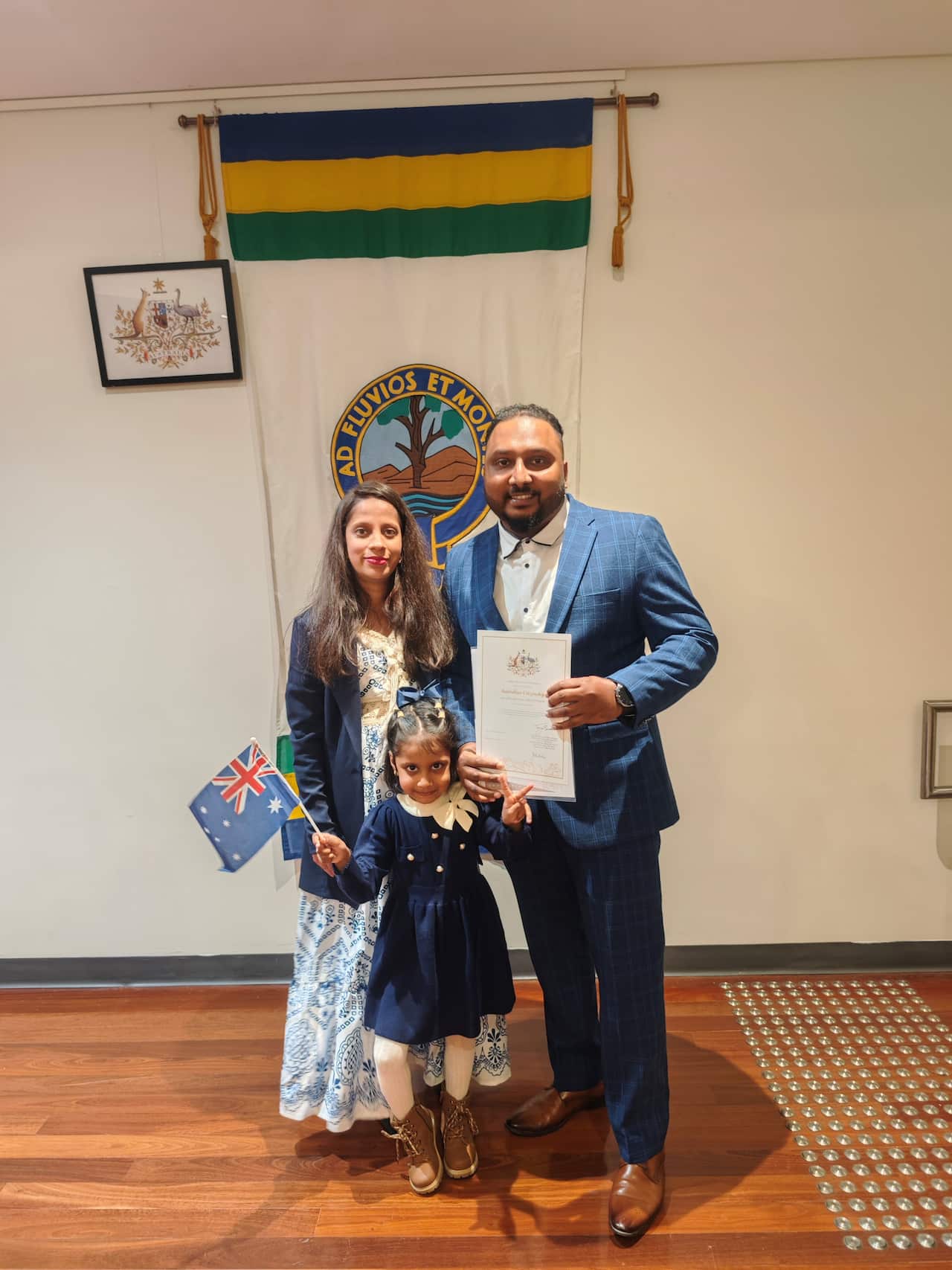 Isuru Perera and his family.jpg