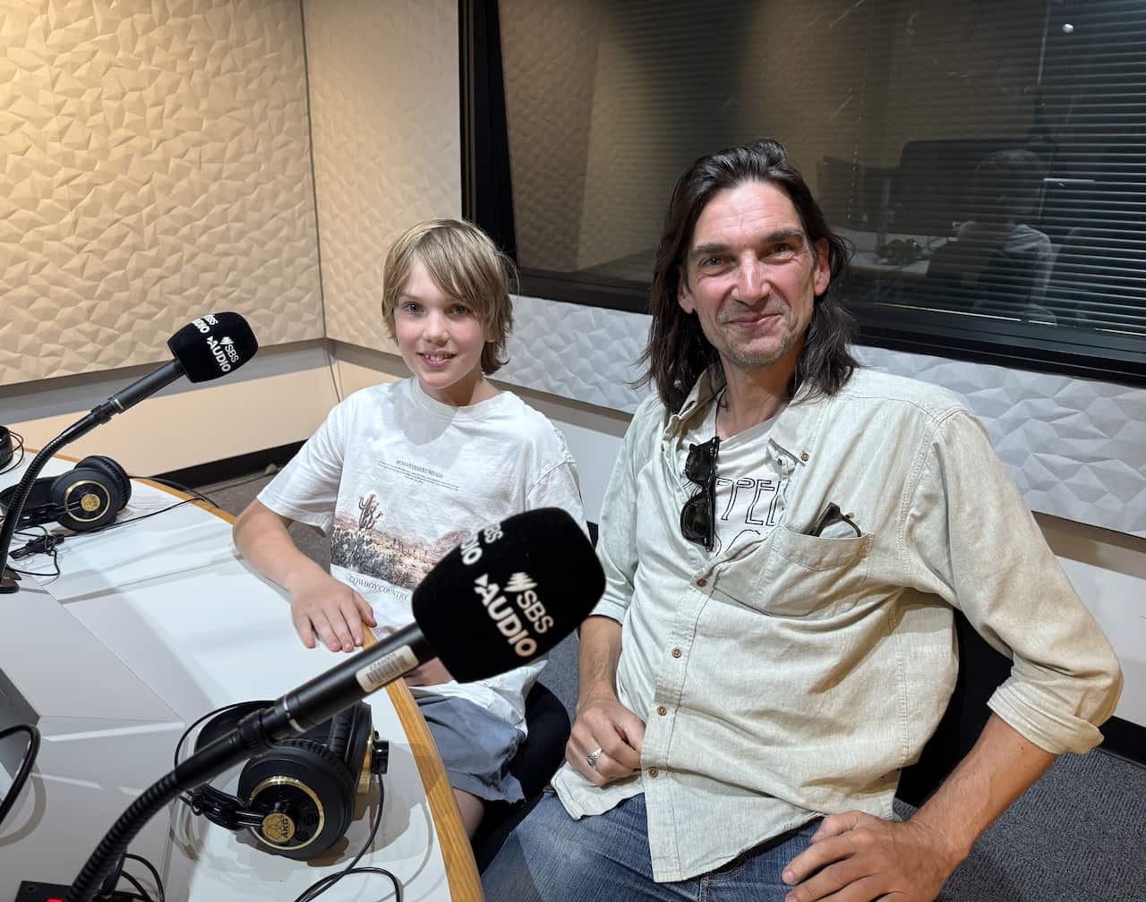 Leonardo e Mario negli studi SBS di Sydney.