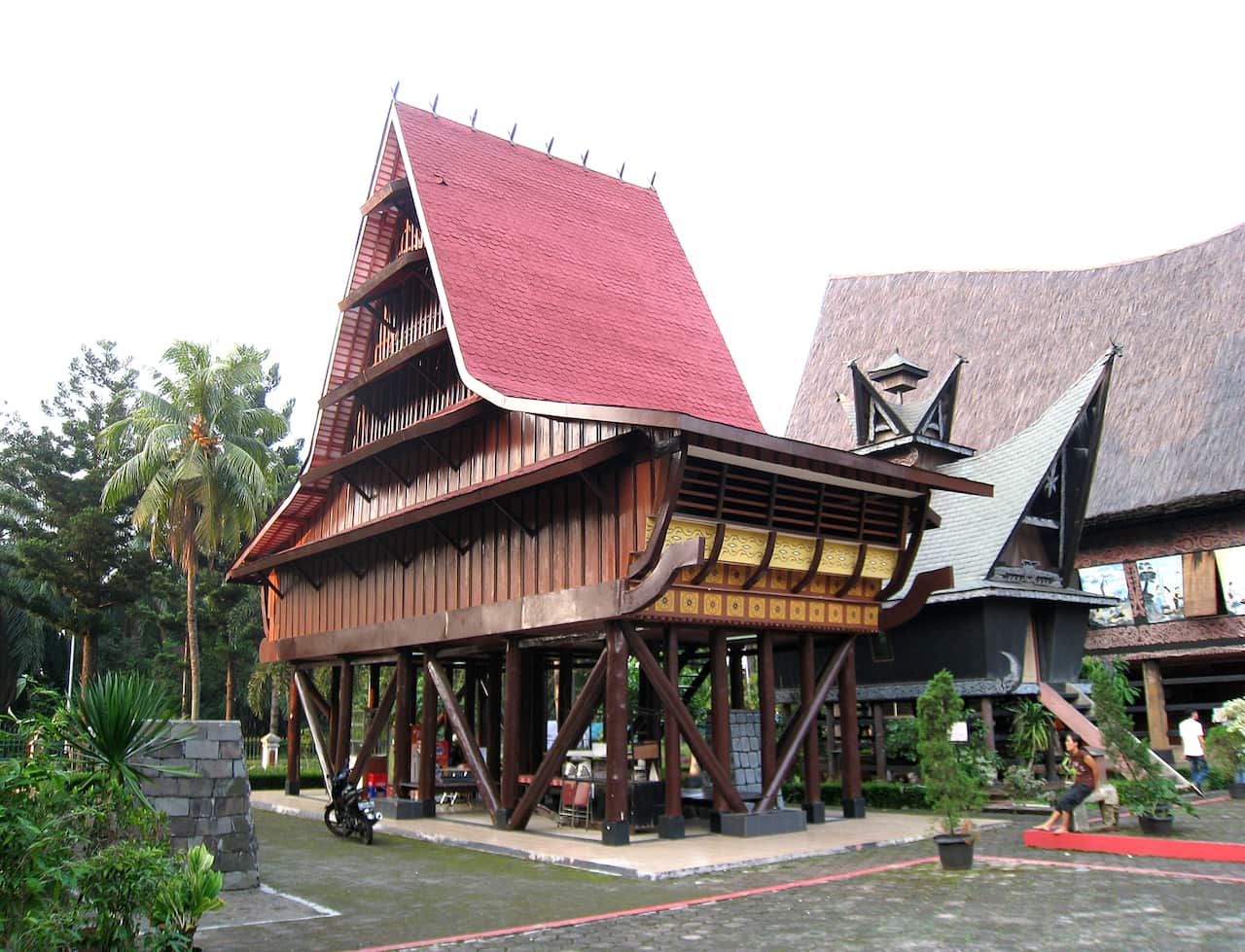 Rumah Adat Nias