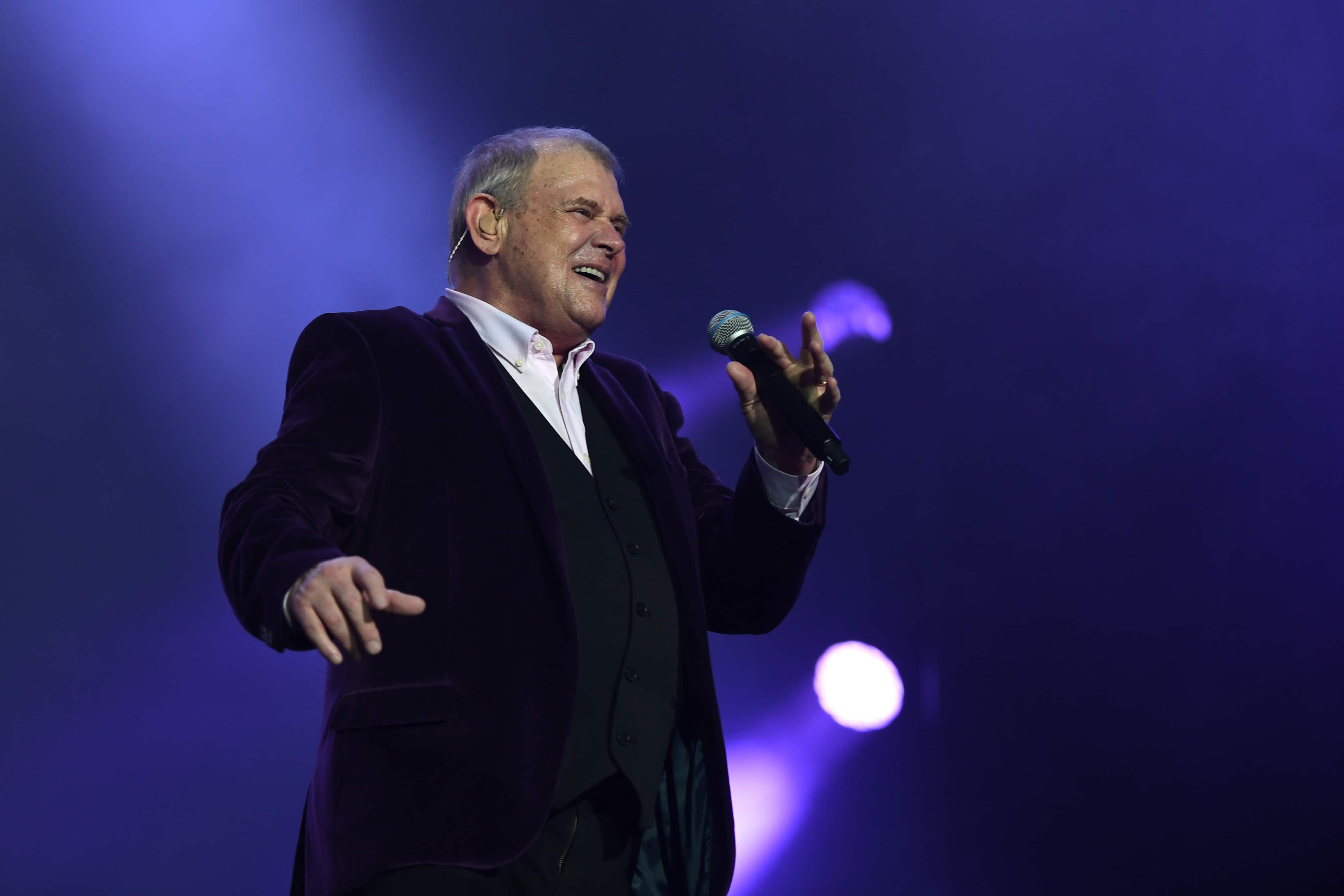 John Farnham to skip tribute concert amid worsening health, family says | SBS News