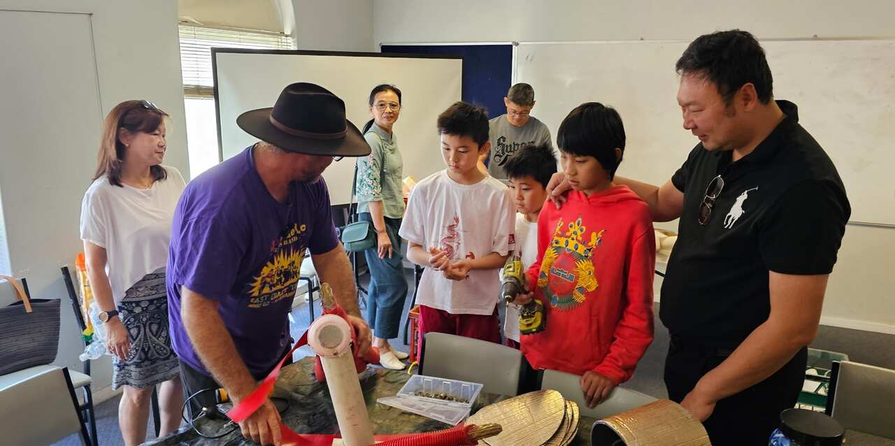 Boorloo Chinese Dragon Making.jpg