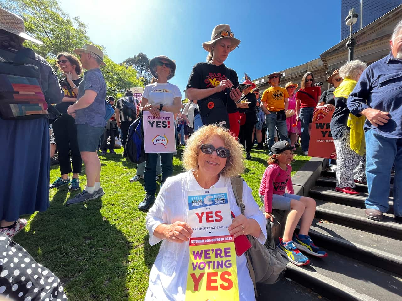 Η Καλλιόπη Κότης είναι πρόεδρος του ιστορικού Ελληνικού Εργατικού Συνδέσμους «Άτλας». 