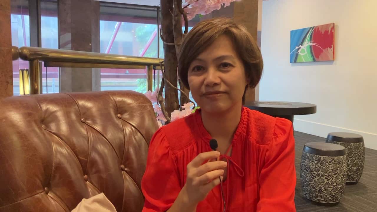 คุณโด่ง ชวาลิน เศวตนันท์ อาจารย์จากมหาวิทยาลัยแมกควอรี (Macquarie University)