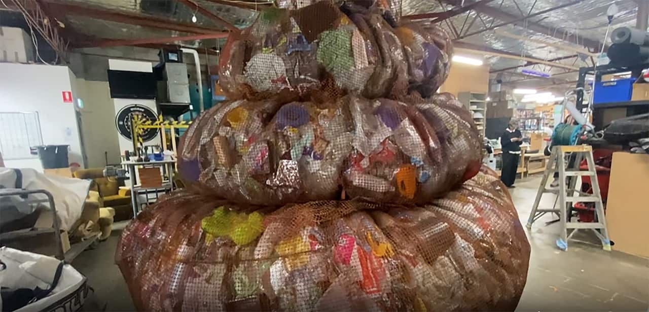 A four metre high sculpture shaped like a poo.