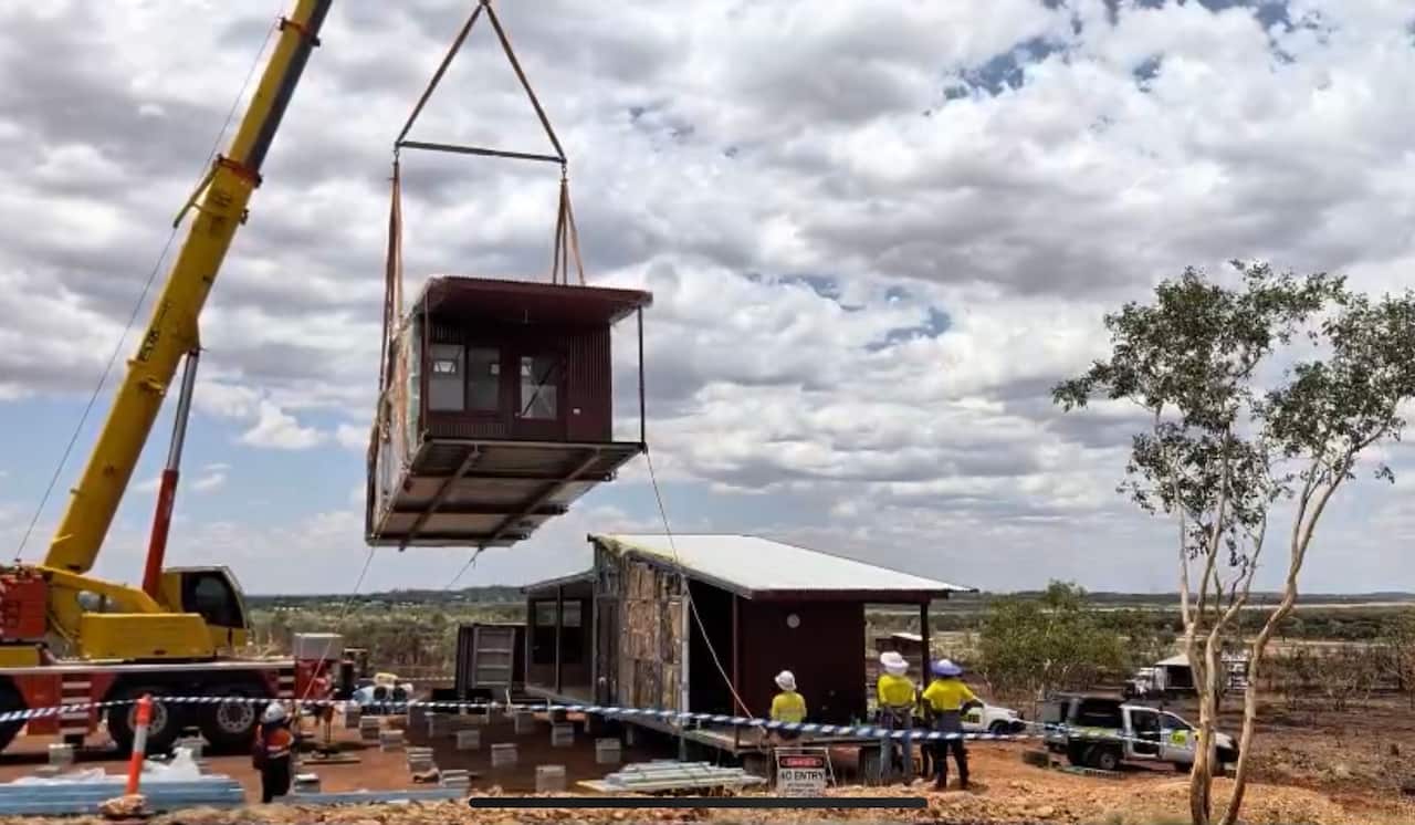 house assemply in tennant creek.jpg