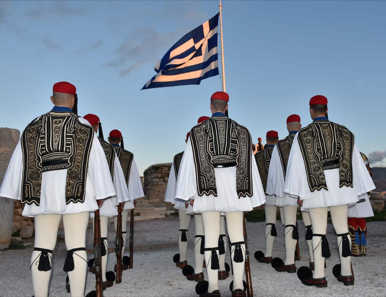 Εύζωνες 7.jpeg