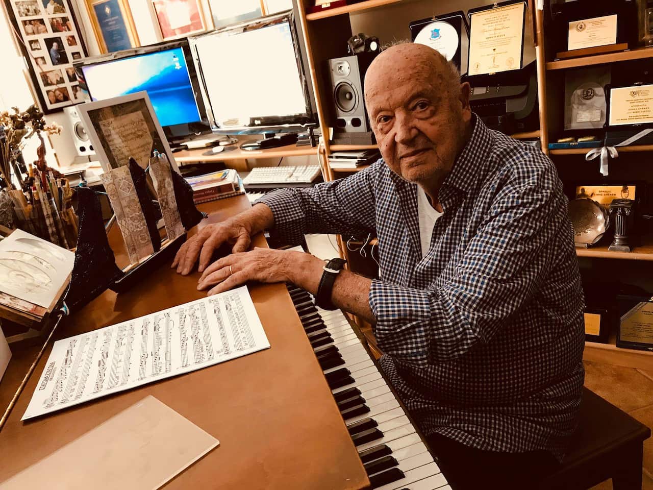 Πλέσσας Μίμης 1 FB.jpg