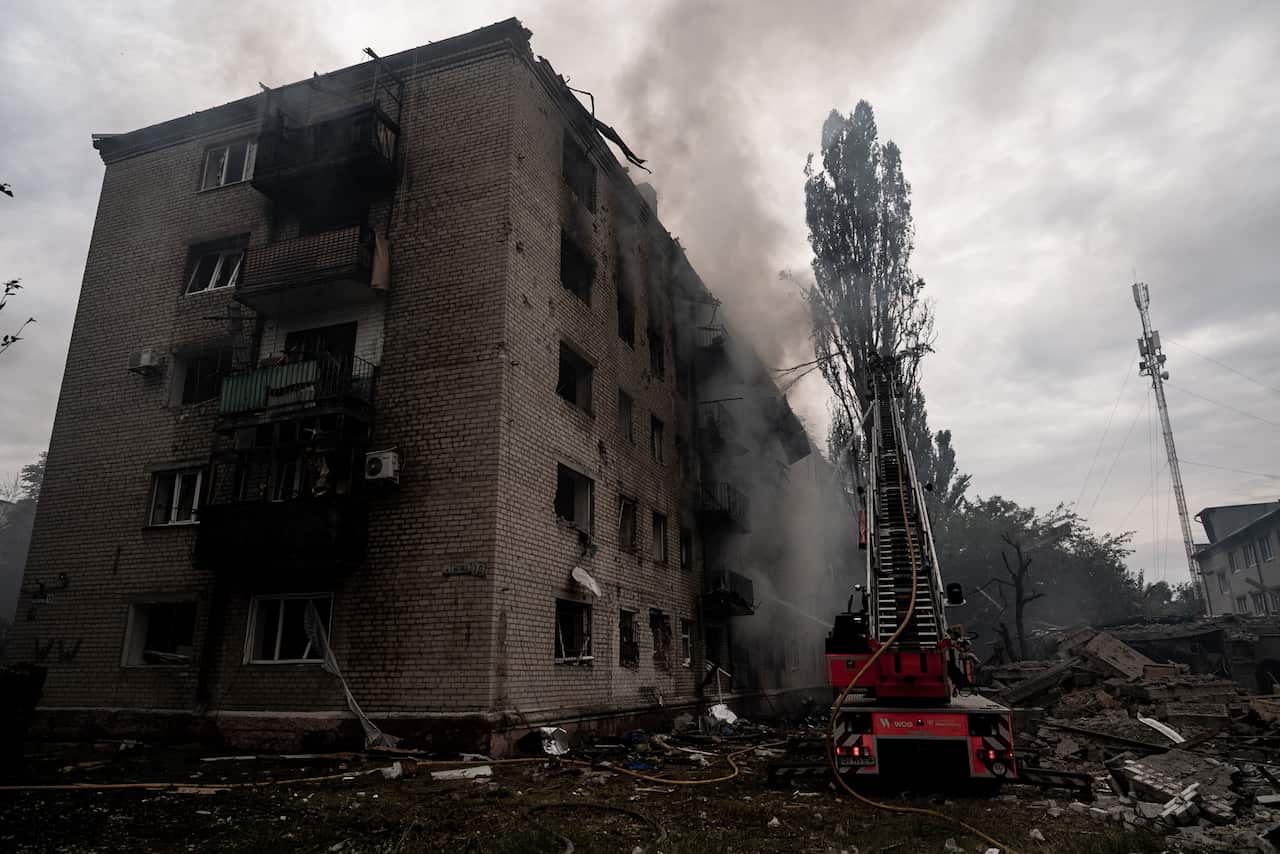 Residential Neighborhood in Sloviansk Hit by Heavy Aerial Bombardment