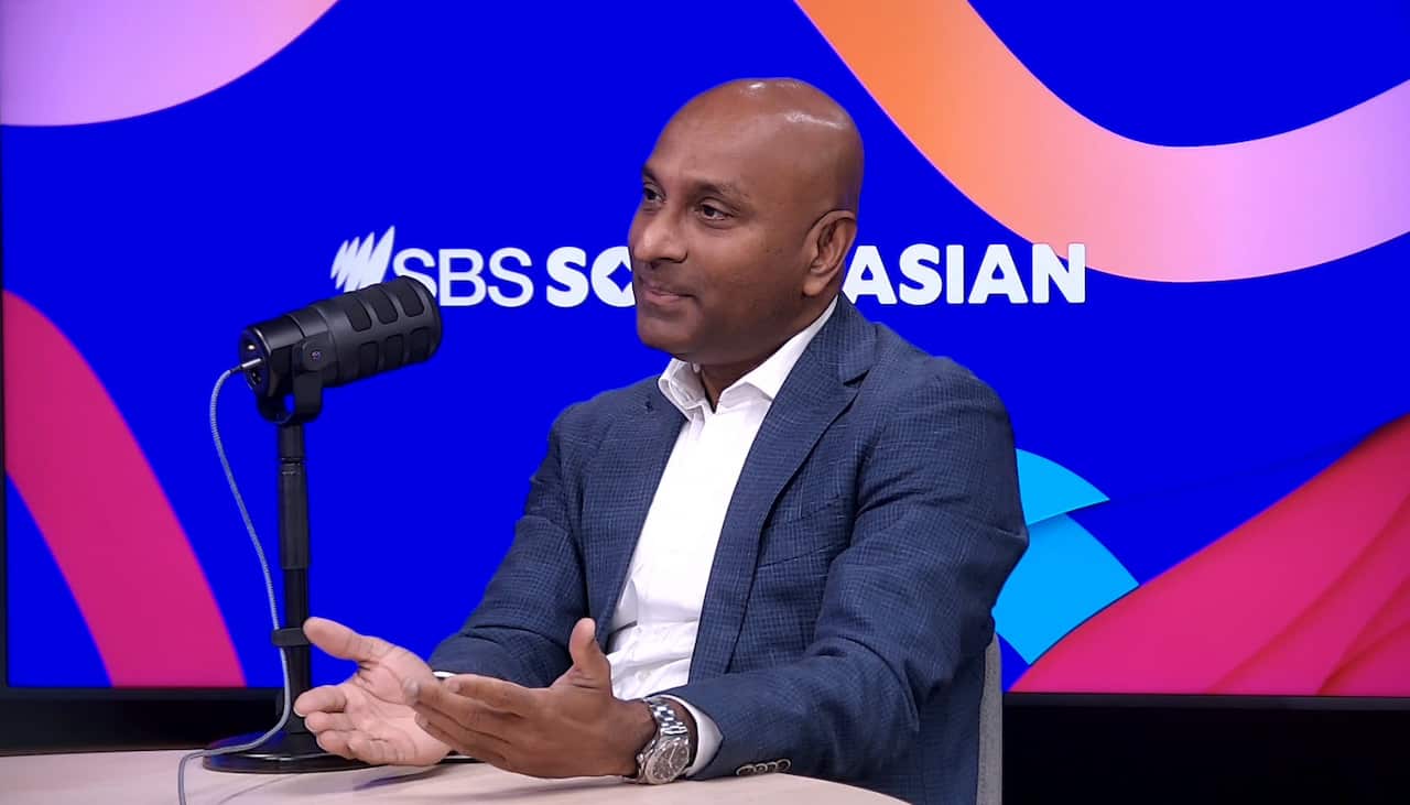 Sagara Lakmal de Mel SBS Sinhala 3.jpg
