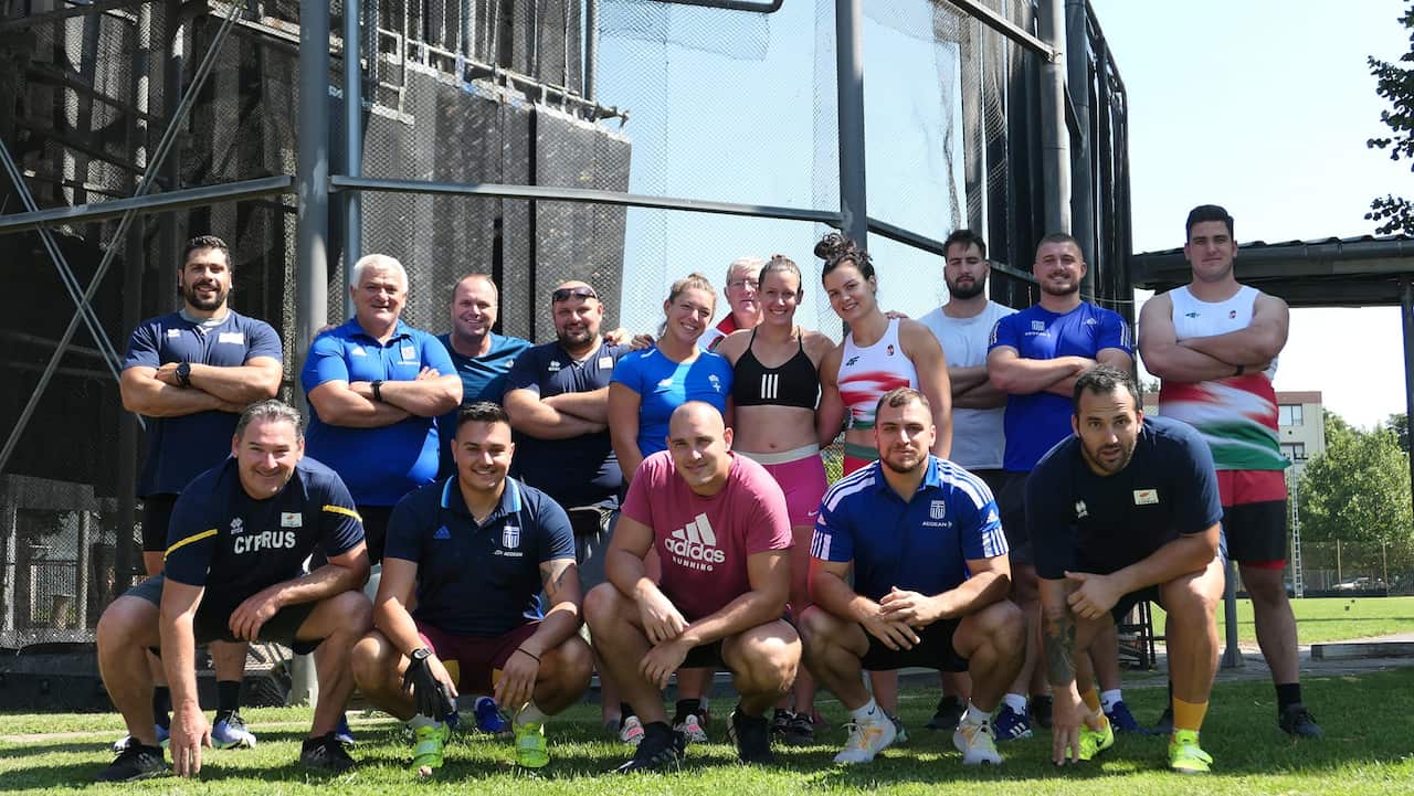 Από την προετοιμασία των ριπτών (Αναστασάκης , Φραντζεσκάκης, Σκαρβέλη, Ζάλτος) μαζί με τους προπονητές Παπαμαρκάκη, Παπαδημητρίου και τους Κύπριους Πουρσανίδη και Παρέλλης (προπονητής Σταθελάκος) που έκαναν προετοιμασία στο Σομπατέλι μαζί με τους Ούγγρους ρίπτες