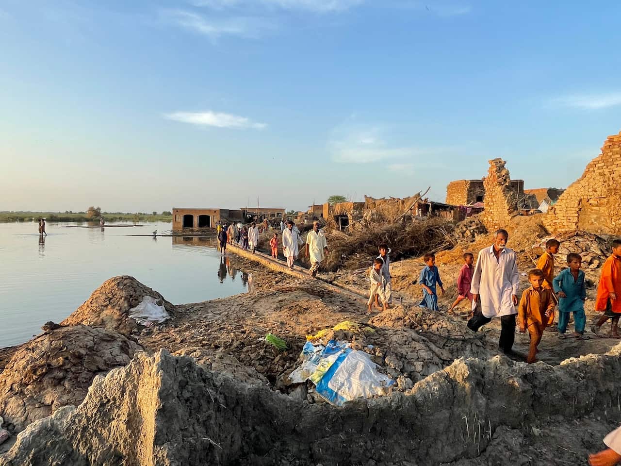 Gambo Khan Unar Lundi village is surrounded by floodwater.jpg