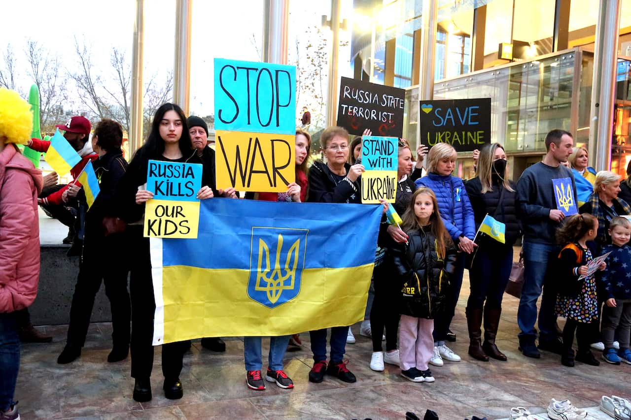 Rally against the war in Ukraine, Perth, WA..jpg