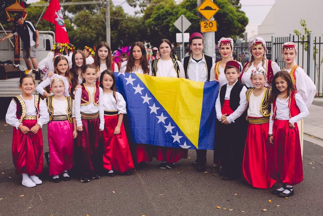 Benjamin Djogic i KUD Bosanski ljiljani na Pako festi u Geelongu.jpg